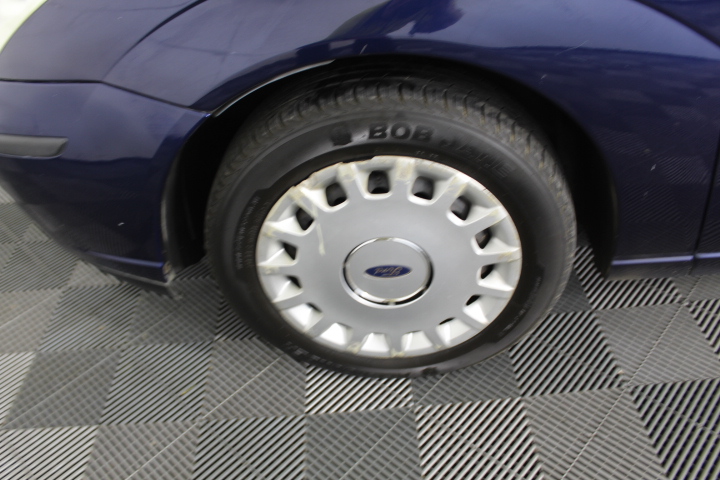 9K WHITE GOLD 0.25ct F VS LAB DIAMOND CHANNEL SET BAND