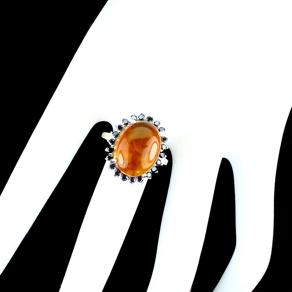 9K YELLOW GOLD 0.25ct F VS LAB DIAMOND HUGGIE