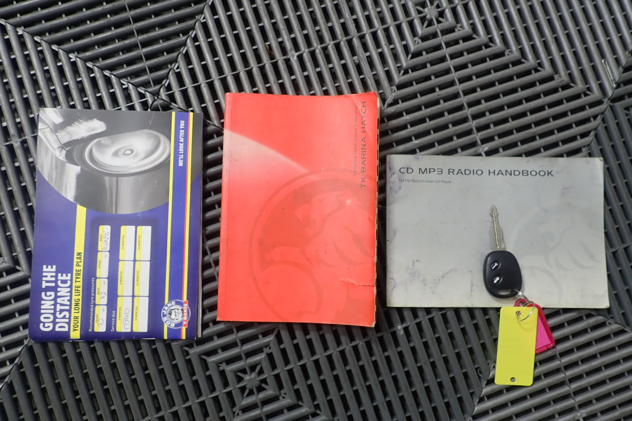 9K WHITE GOLD 0.50ct F VS LAB DIAMOND CHANNEL SET BAND