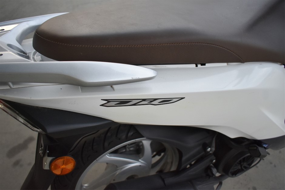 9K YELLOW GOLD 0.50ct F VS LAB DIAMOND CHANNEL SET BAND