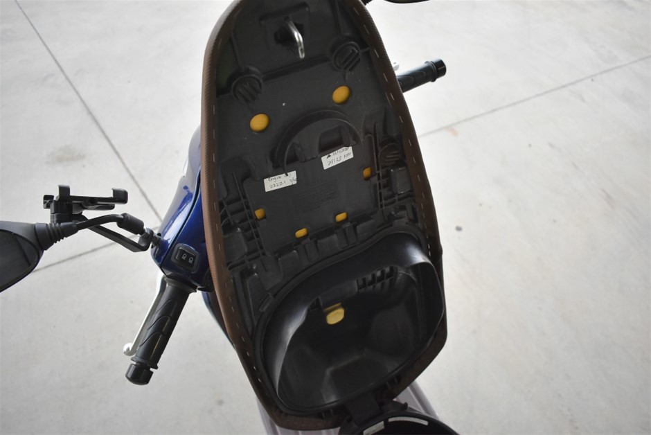 9K YELLOW GOLD 0.50ct F VS LAB DIAMOND CHANNEL SET BAND