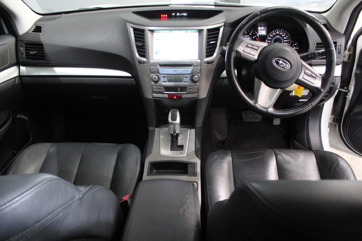 Approx 37 Ct of Loose Boulder Opal Chips (Coober Peby) In glass disp/bottle