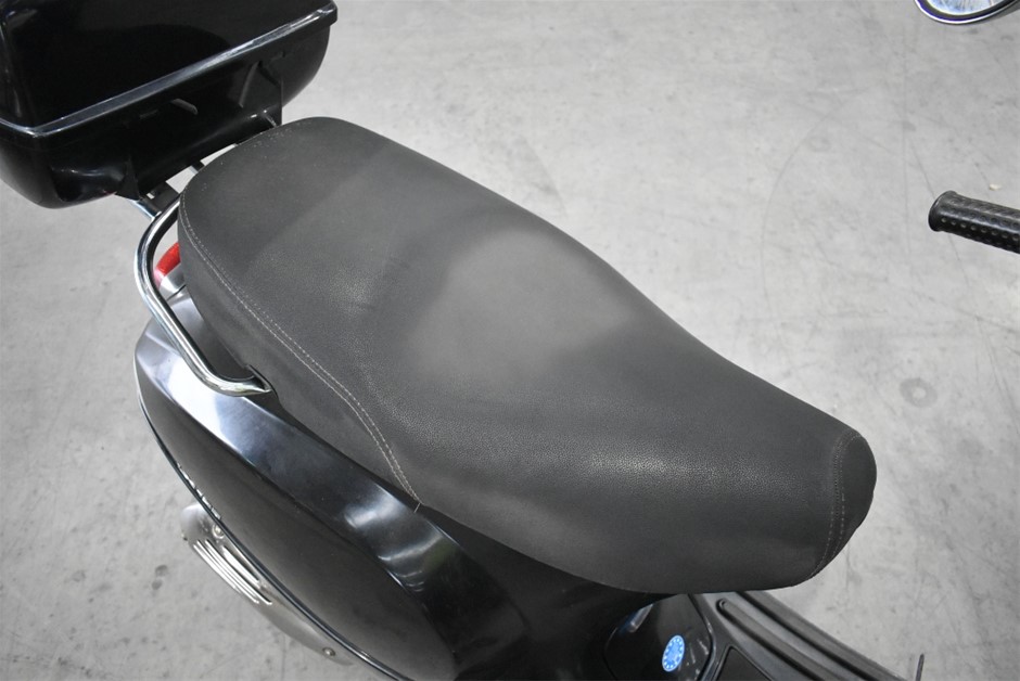 2 Pcs Crystal Quartz Gemstone