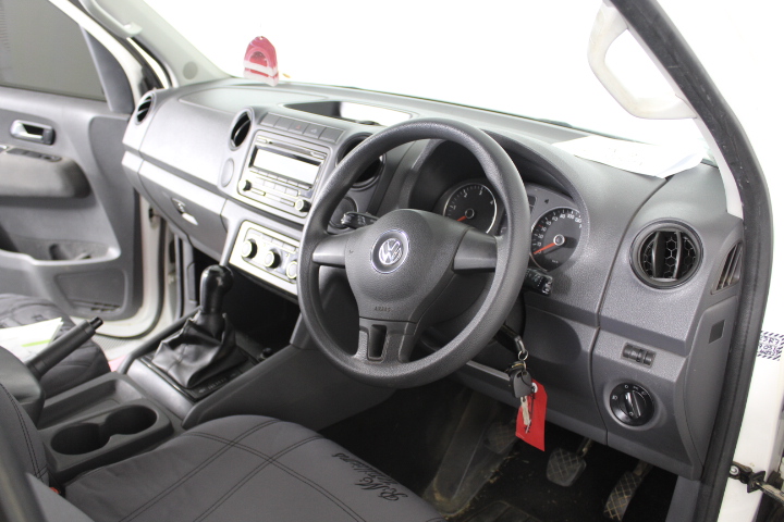 80 x TECH21 EvoClear iPhone 14 Pro Clear. NB: Some Items Are Unsealed.  Buy