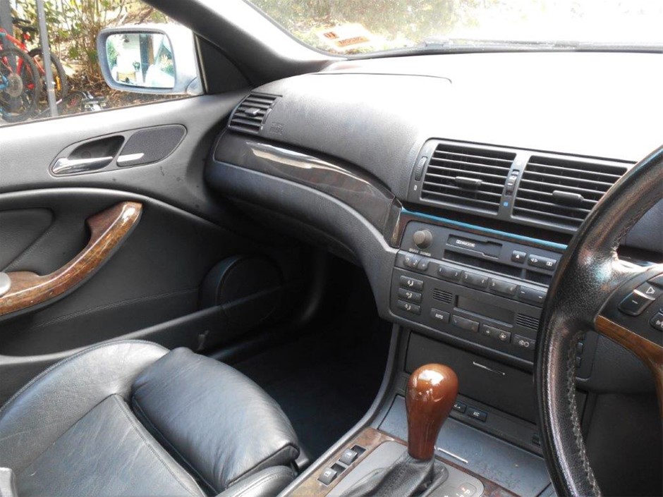 Dual Toilet/Shower Block (Unused