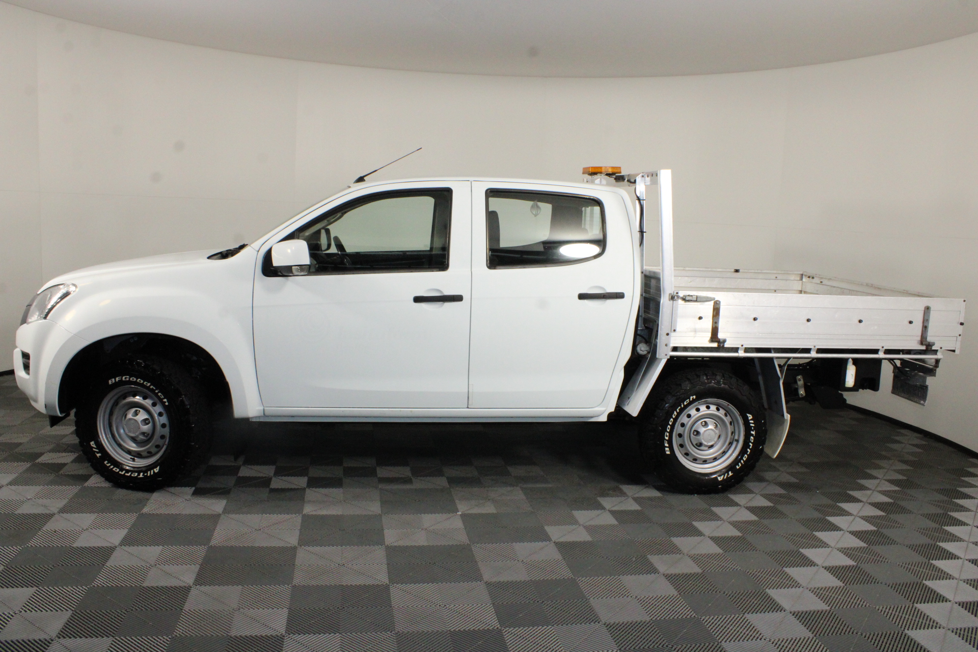 Quantity of 400 1800mm Star Pickets(Unused)