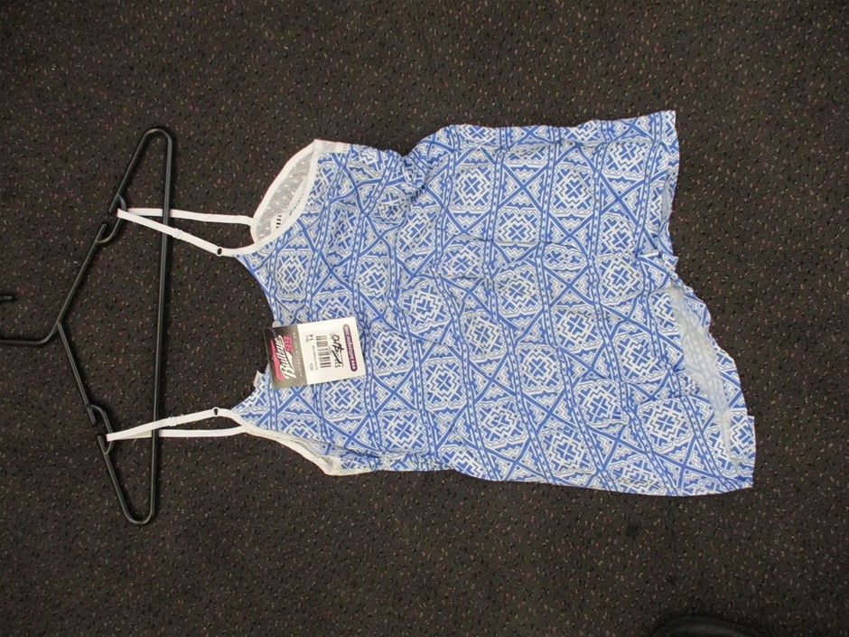 9.28 Carats Blue Topaz