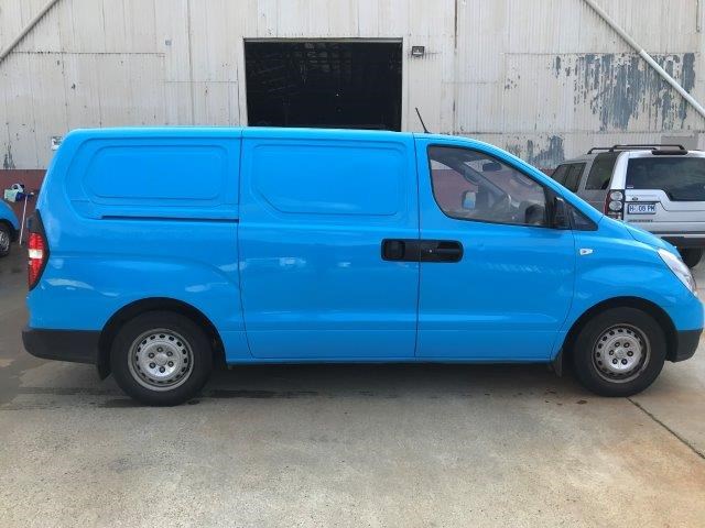 3.80 Carats Spectacular Fiery Opal