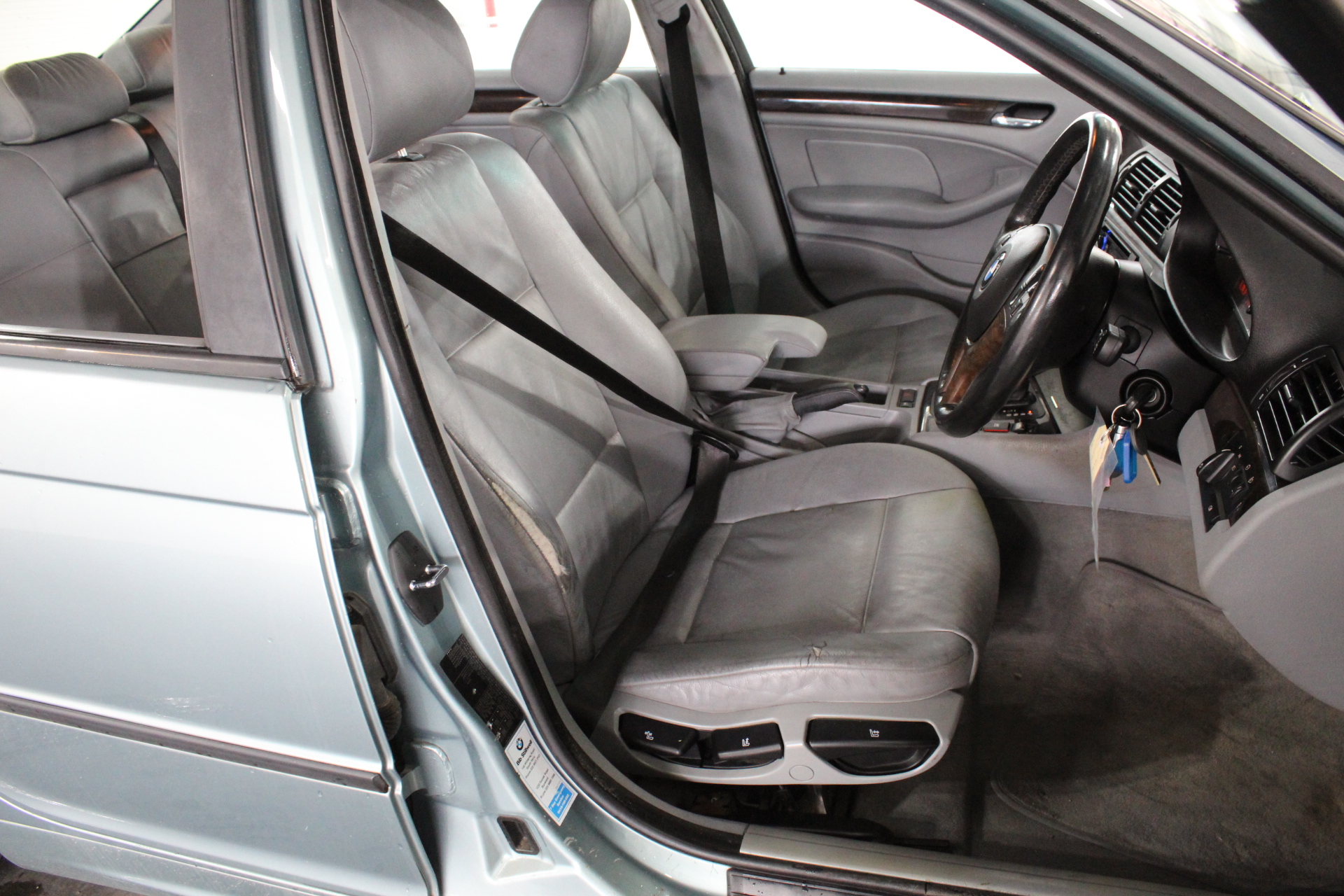 Sacred Hill Shiraz Cabernet (12x 750mL). NSW.