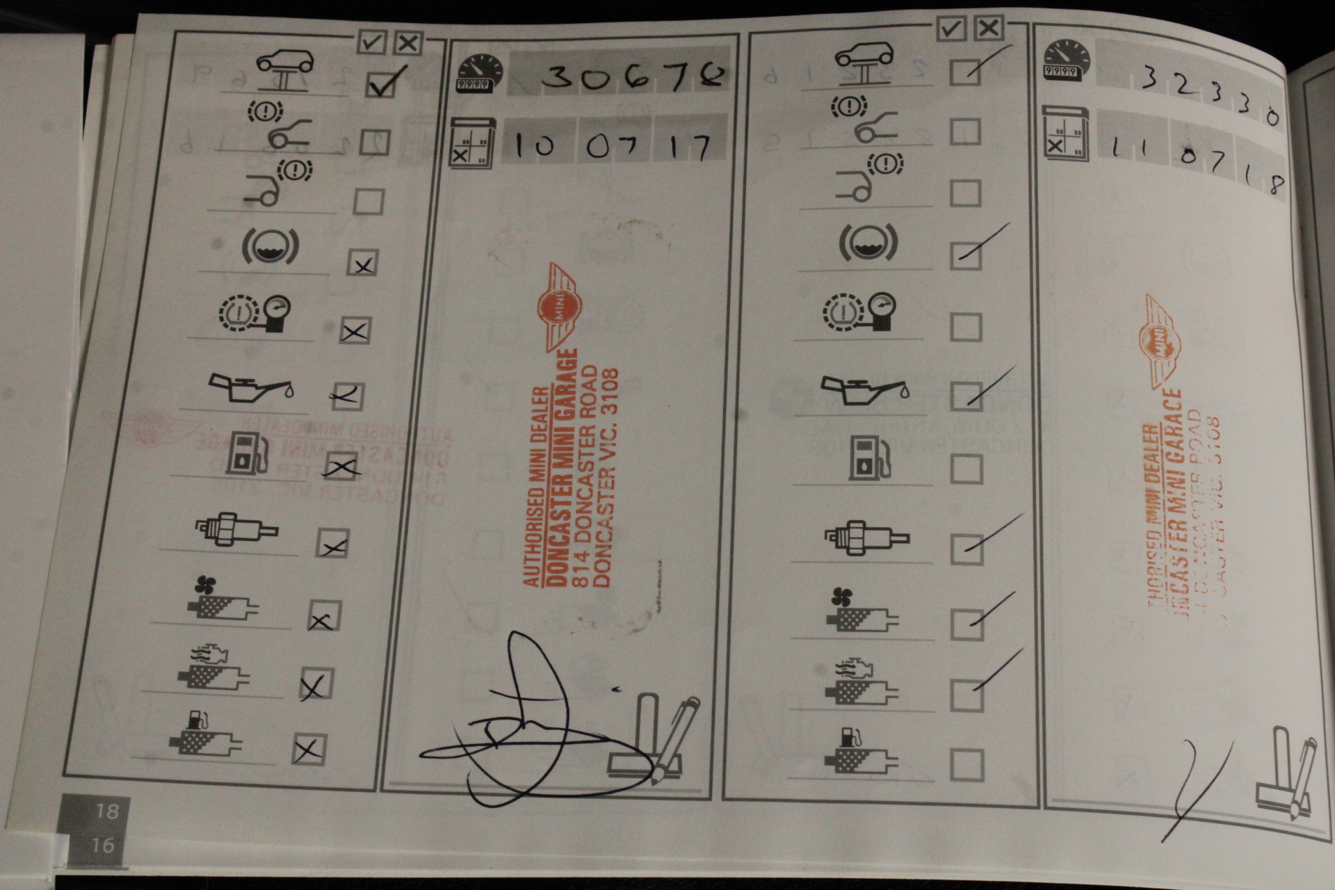 2 Monkeys Semillon Sauvignon Blanc 2025 (12x 750mL) SEA