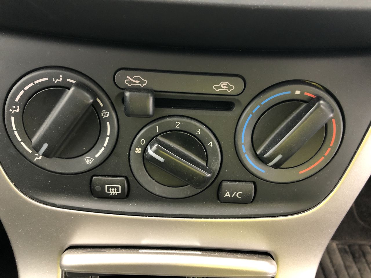 Burberry rectangular sunglasses