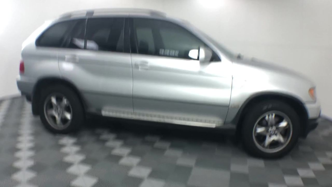 Quantity of 1 17.5-25 Earthmoving Tyre(Unused)