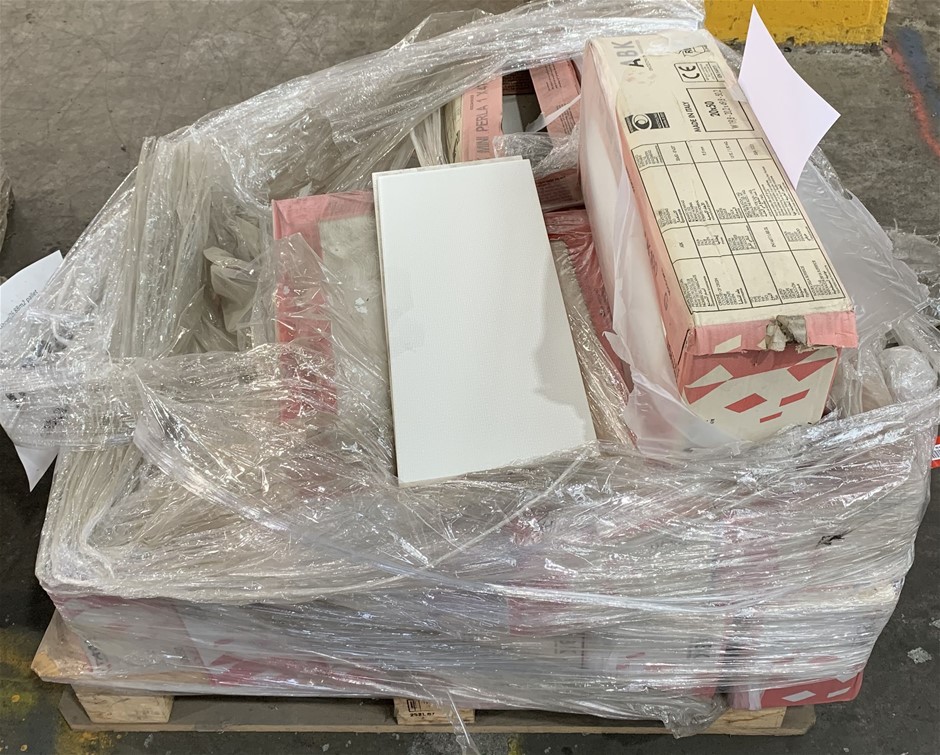 AMERICAN TOURISTER Applite 5 Suitcase, Black, 82cm.