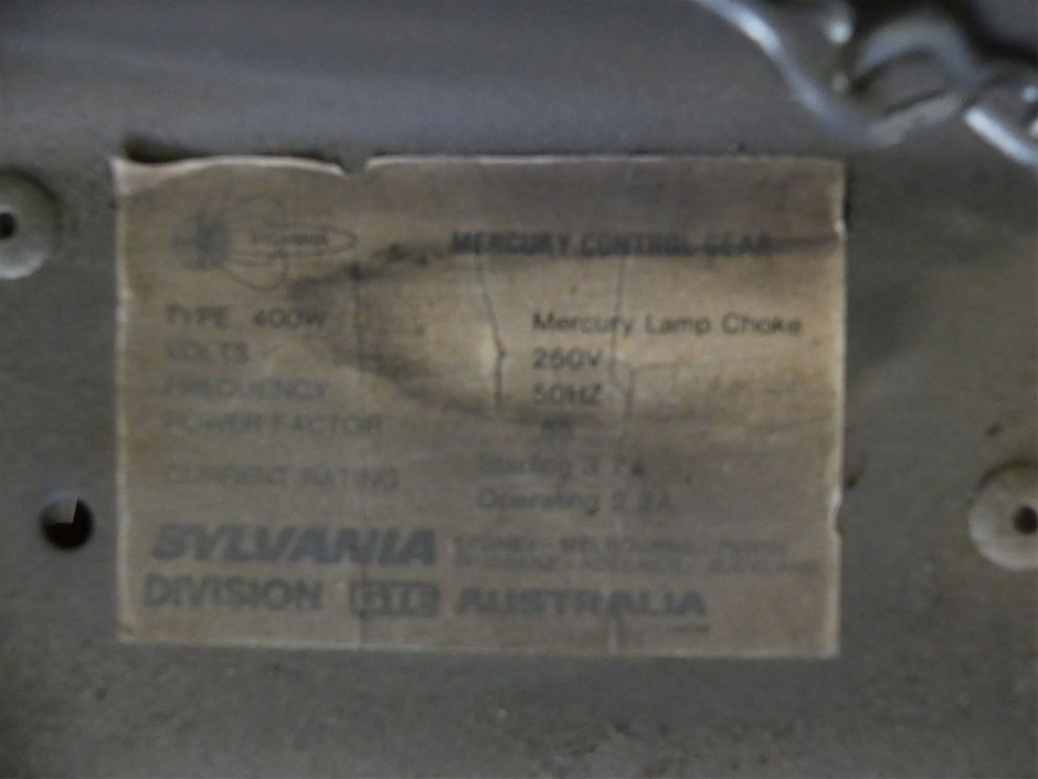 TOMMEE TIPPEE Ultra UV Light 3 in 1 Steriliser, Dryer and Storage Box, Whit