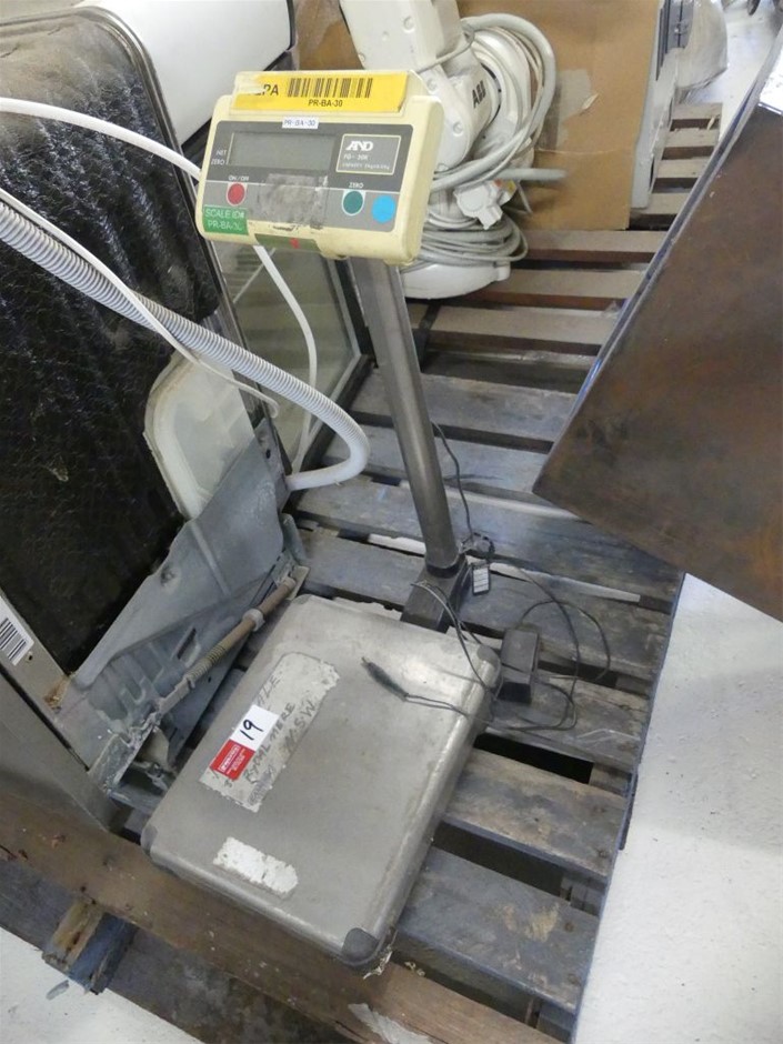 K&H PET PRODUCTS Cool Bed III, Cooling Dog Mat for Large Dogs, Blue Large 3