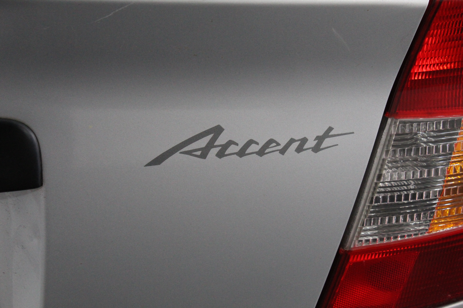 AMAZON BASICS Dog and Puppy Pee Pads with Leak-Proof Quick-Dry Design for P