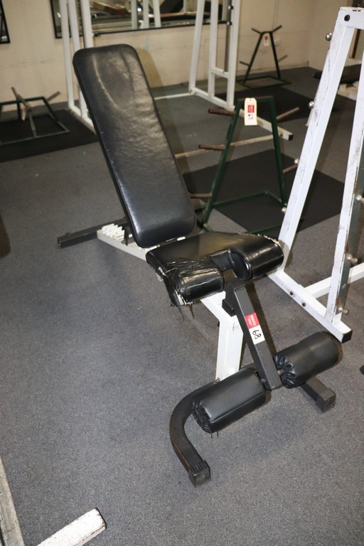 THE WITCHER (Netflix) Jaskier Action Figure with Accessories, 7-Inch Figure