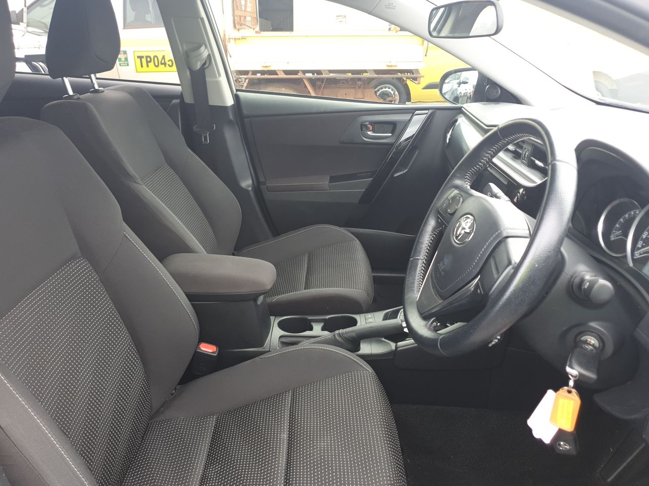 2005 Volkswagen Golf 2.0 TDI Comfortline A5 Turbo Diesel AT Hatchback