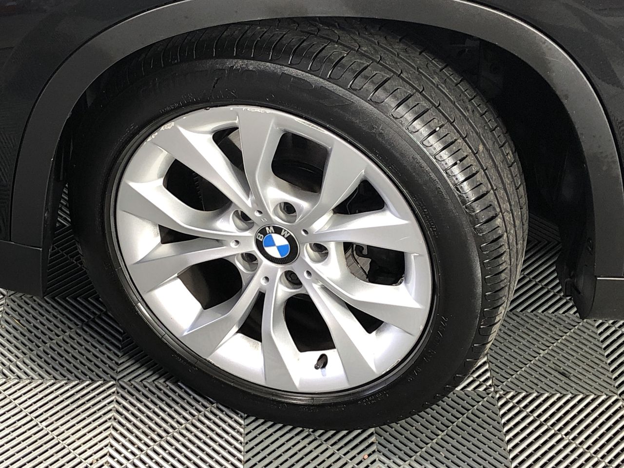 Luis Vuitton Black Bag in Box, 2 x Perfumes & Sunglasses