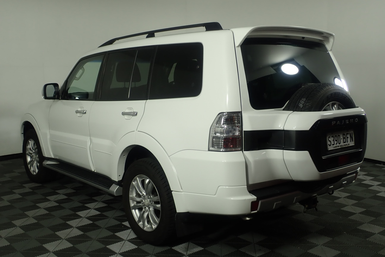 2 x Flat Webb Lifting Slings, WLL 1,000kg x 3M. (With Test Cert).