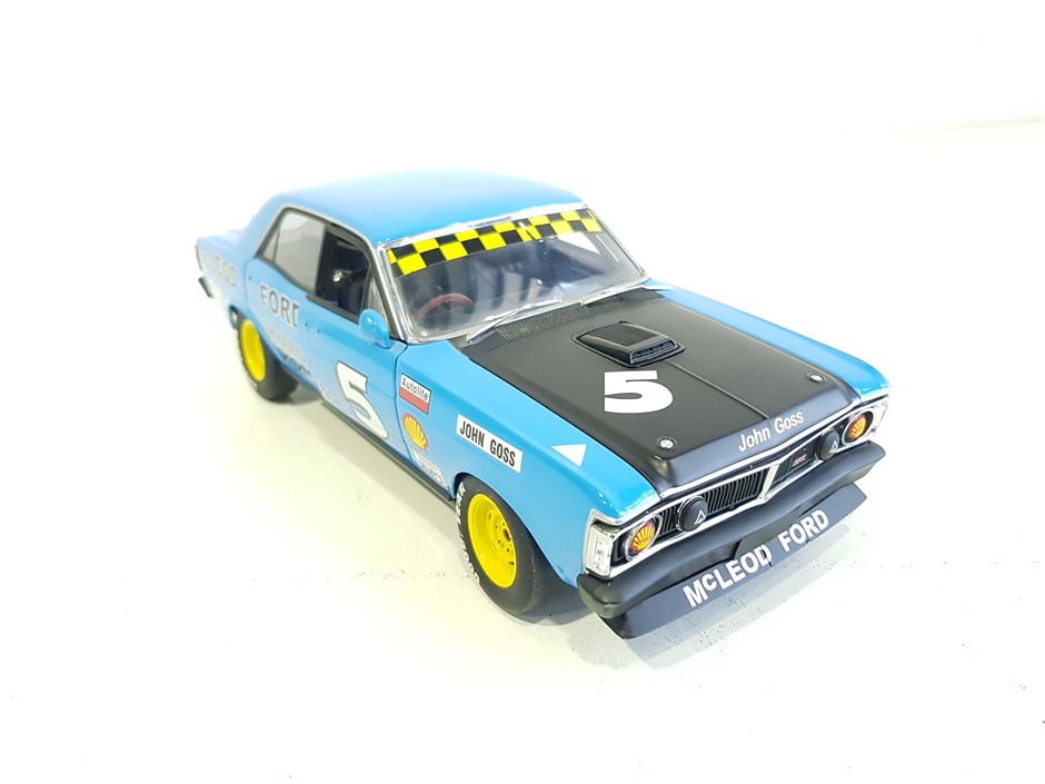 2 x 300pc E-Clip Assortment Sizes: 30pcs 1/16", 30pcs 1/8" 40pcs 3/16", 50p