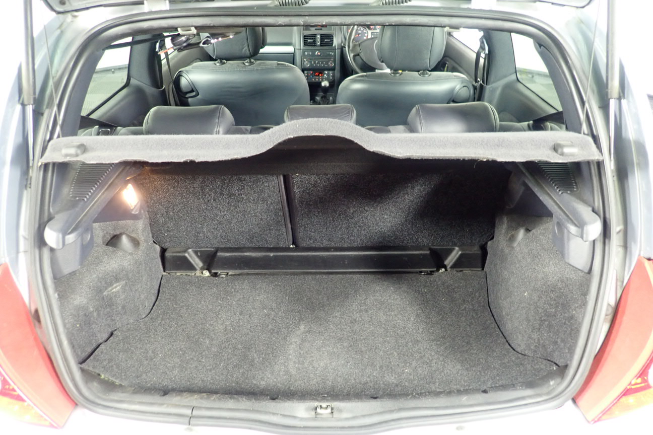 5 Packs Of Cable Ties Each 100pcs, Size: 3.6 x 250mm.