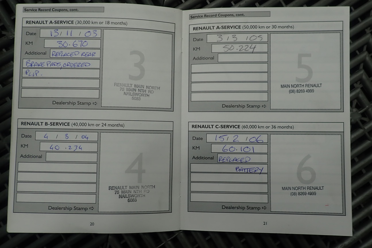 4 x Bow Shackles, WLL 4.7T, Screw Pin Type, Grade S. Yellow Pin.