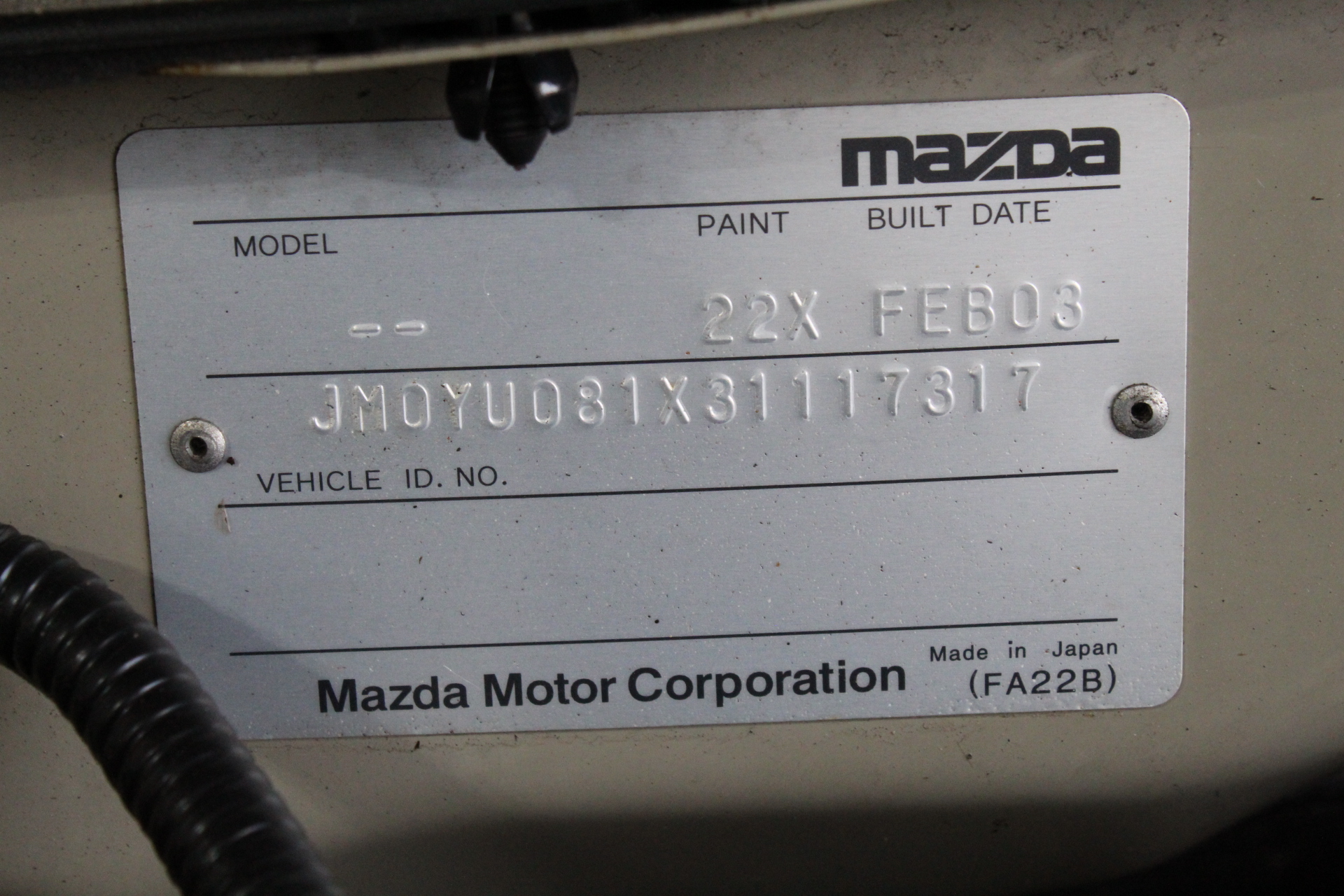 <p>2006 Mercedes Sprinter dash 4 x 2 Bus</p>