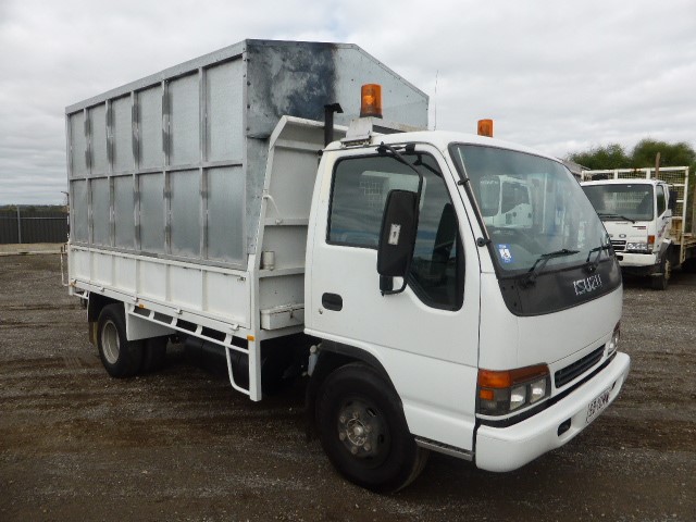 INFINITY X1 7000 Lumen Dual Power Rechargeable Flashlight. NB: Minor use, n