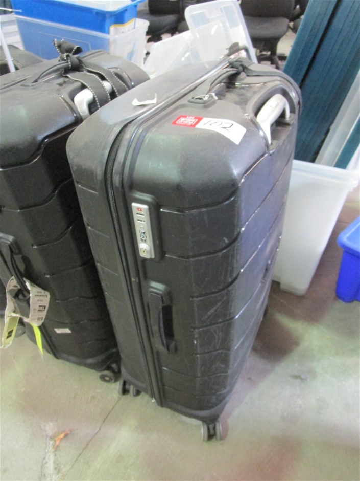 MAXWELL & WILLIAMS  White Basics Gravy Boat & Saucer 500ml. NB: Gravy Boat