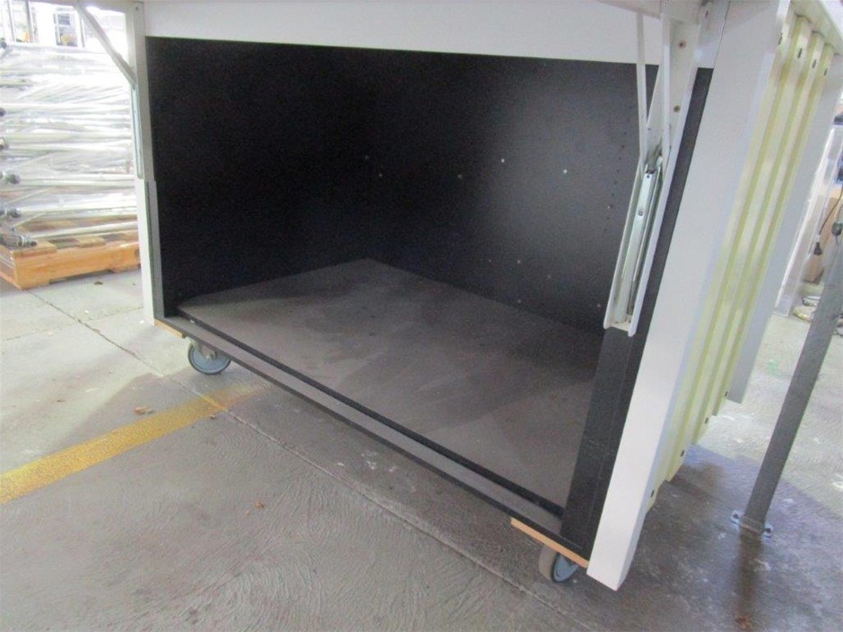 GOOGLE Chromecast with TV, White. Model GZRNL. NB: Minor Use, Not In Origin