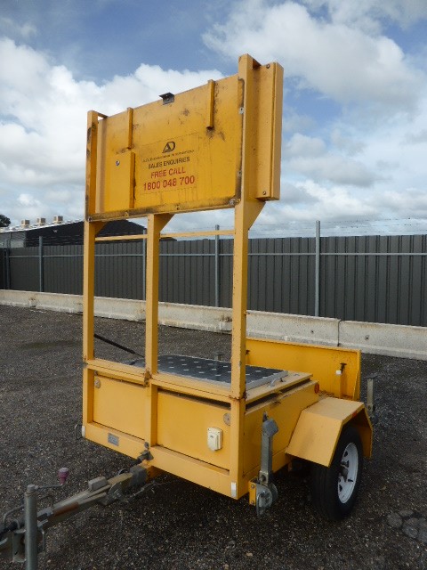 Byrne Estate Gown Shiraz Cabernet 2021 (12x 750mL) SA