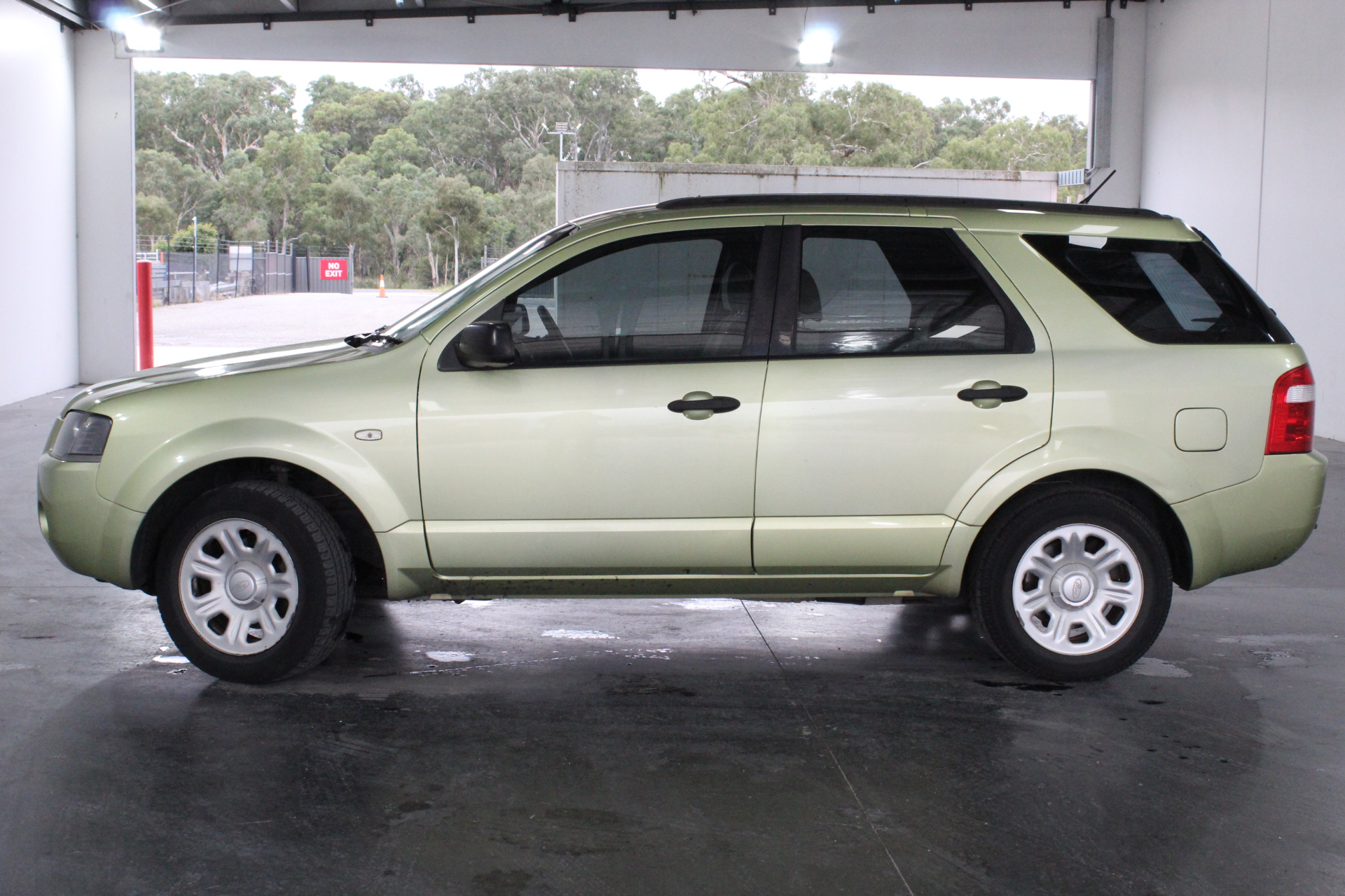 Chain Of Ponds Unchained Gruner Veltliner 2023 (12x 750 mL) SA