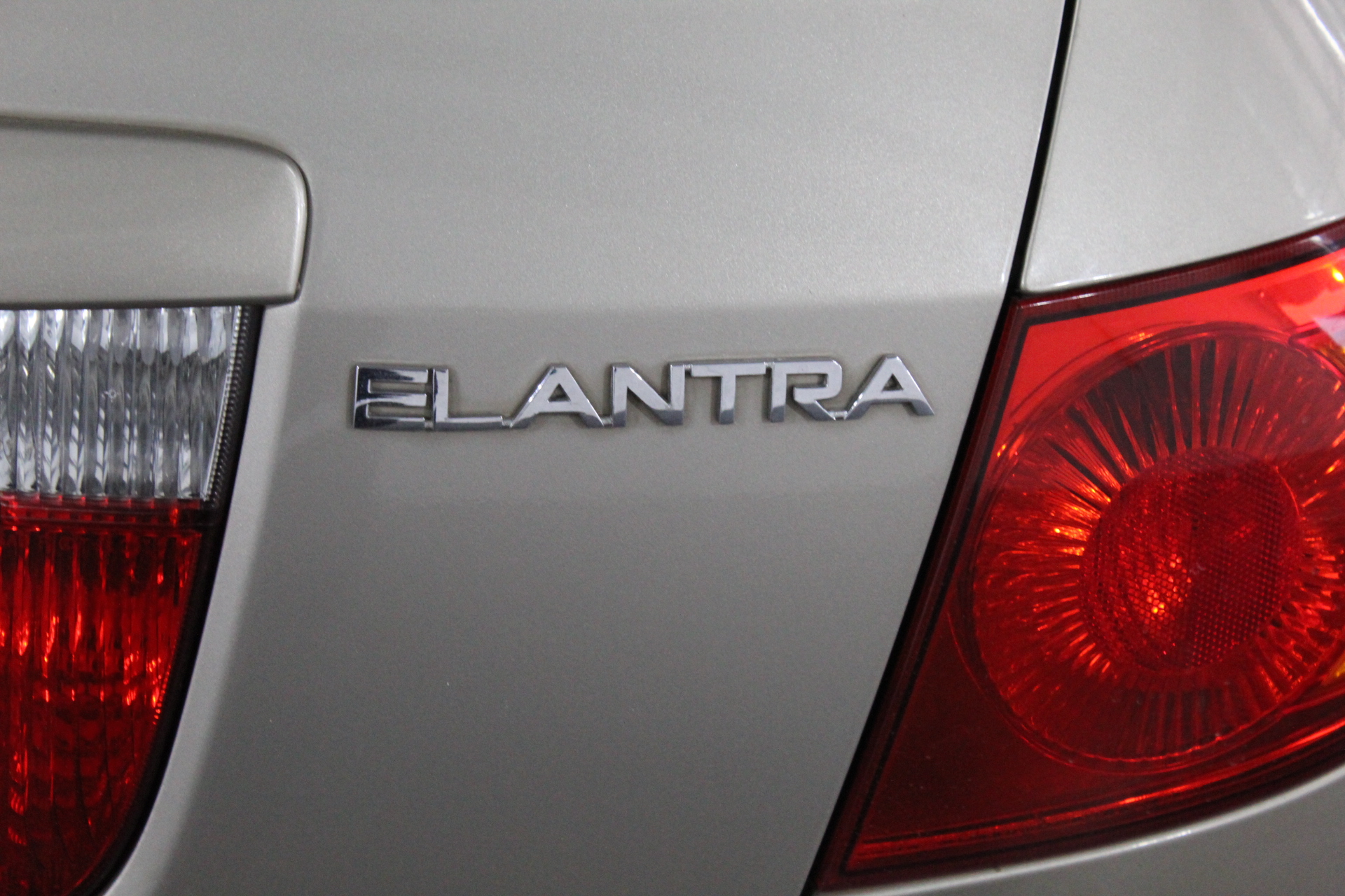 2 Monkeys Semillon Sauvignon Blanc 2025 (12x 750mL) SEA