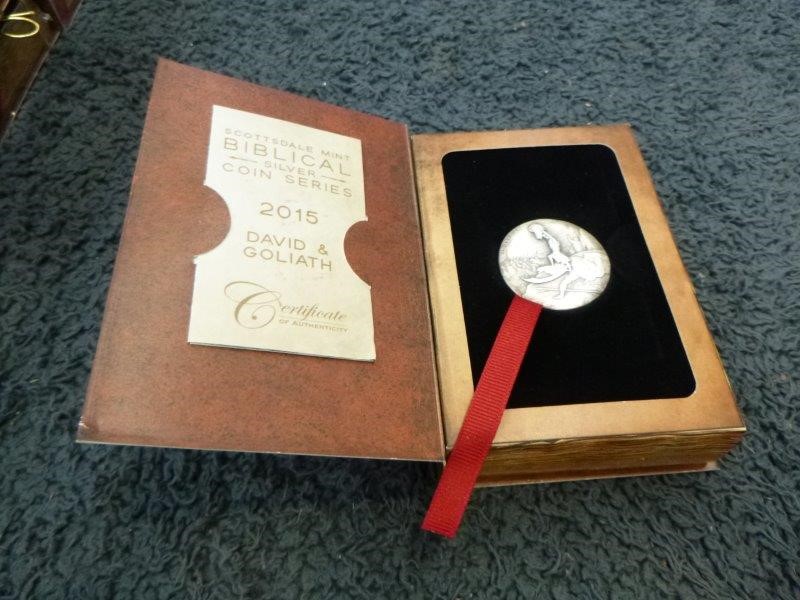 <B>New Holland 352 Seed Grinder/Mixer</B>