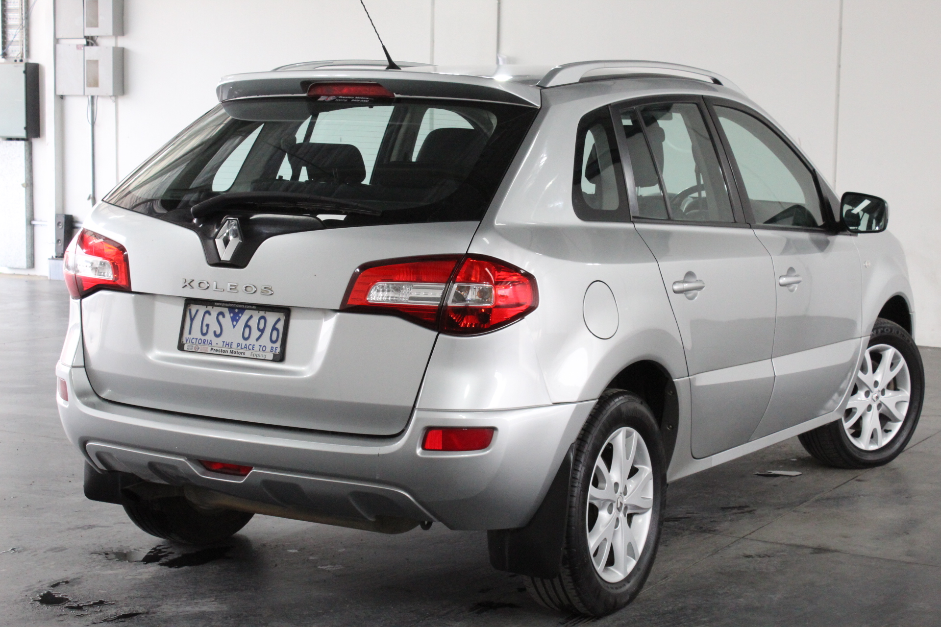 <B>Silo (Colapsed)</B>