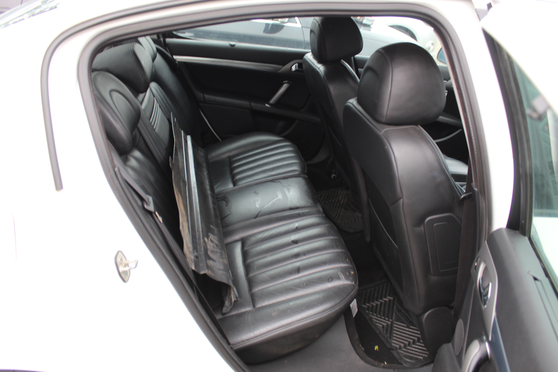 Bradman 5 Dollar Bi Metal Coin on Card of Issue 1996 Issued by RAM