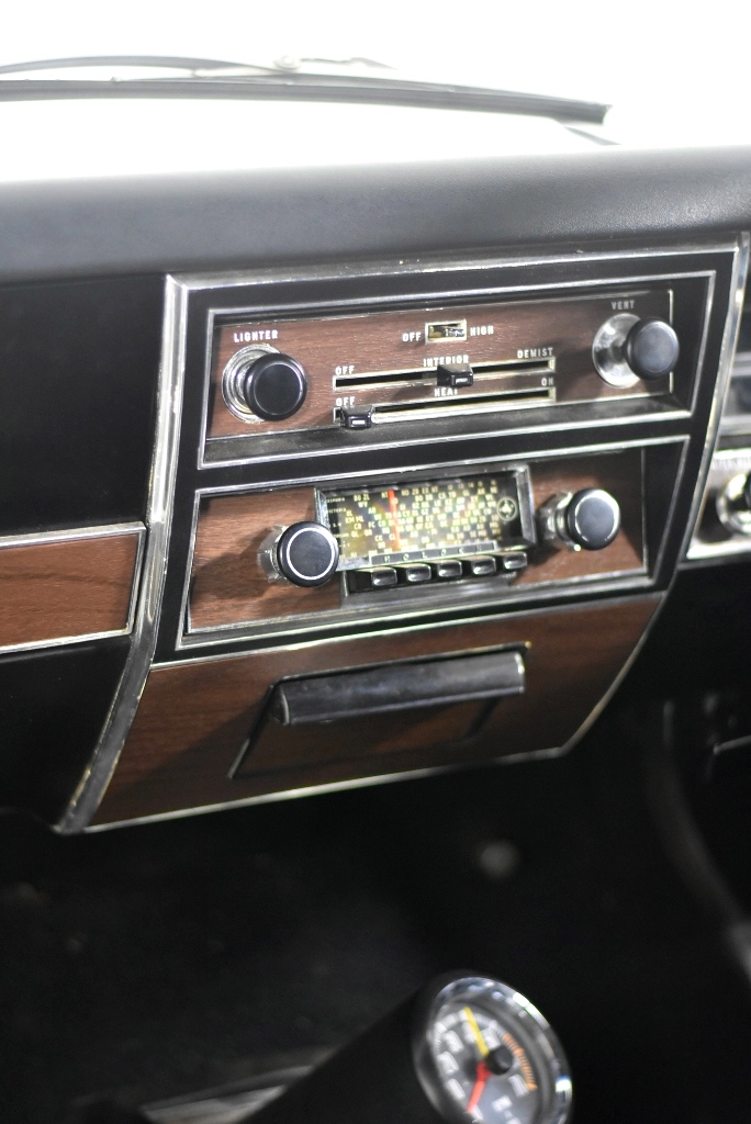 Wolf Blass Red Label Sauvignon Blanc (6x 750mL). Current Vintage Release.