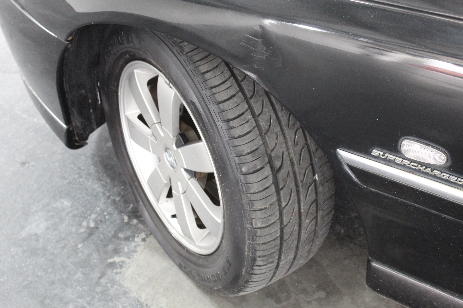 Lindeman's Gentleman's Collection Cabernet Sauvignon (6x 750mL).