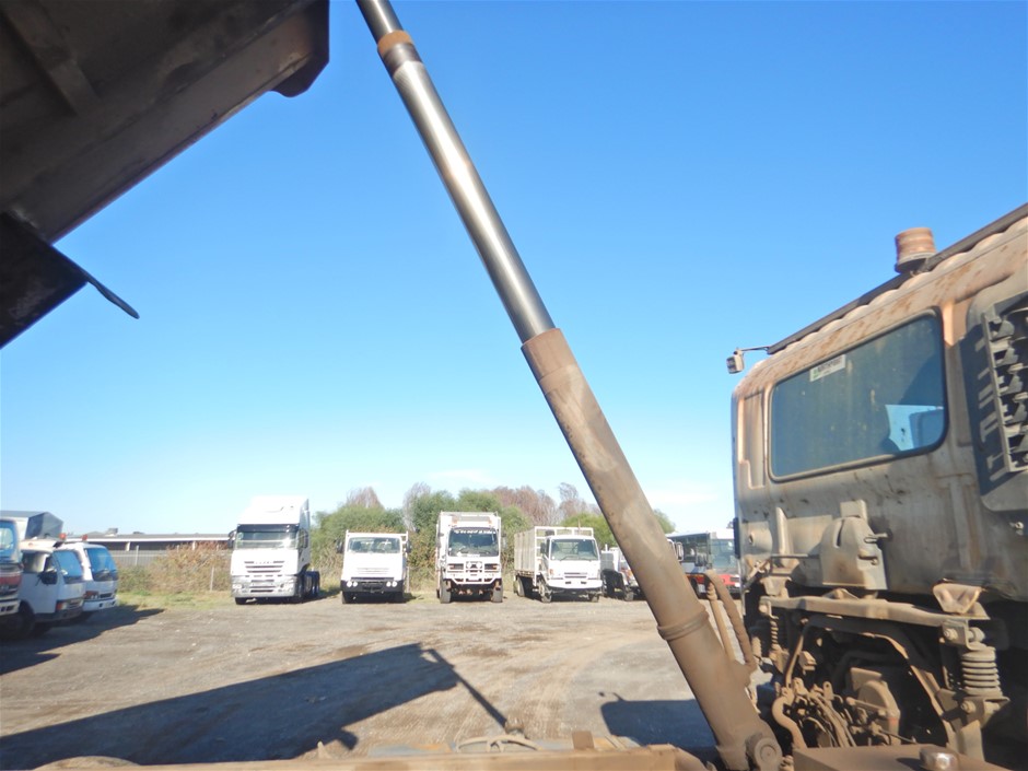 Jules Roy Chardonnay 2023 (6x 750mL), France.