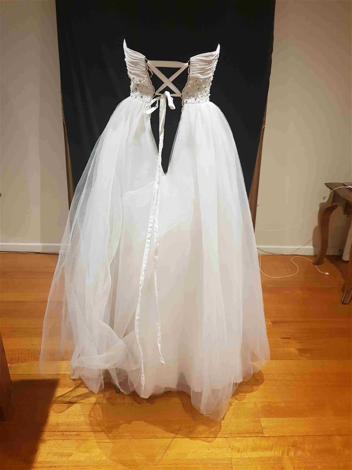 SKECHERS Women's Knit Slip Shoes, Size US6, Taupe (TPE), 179181.  Buyers No