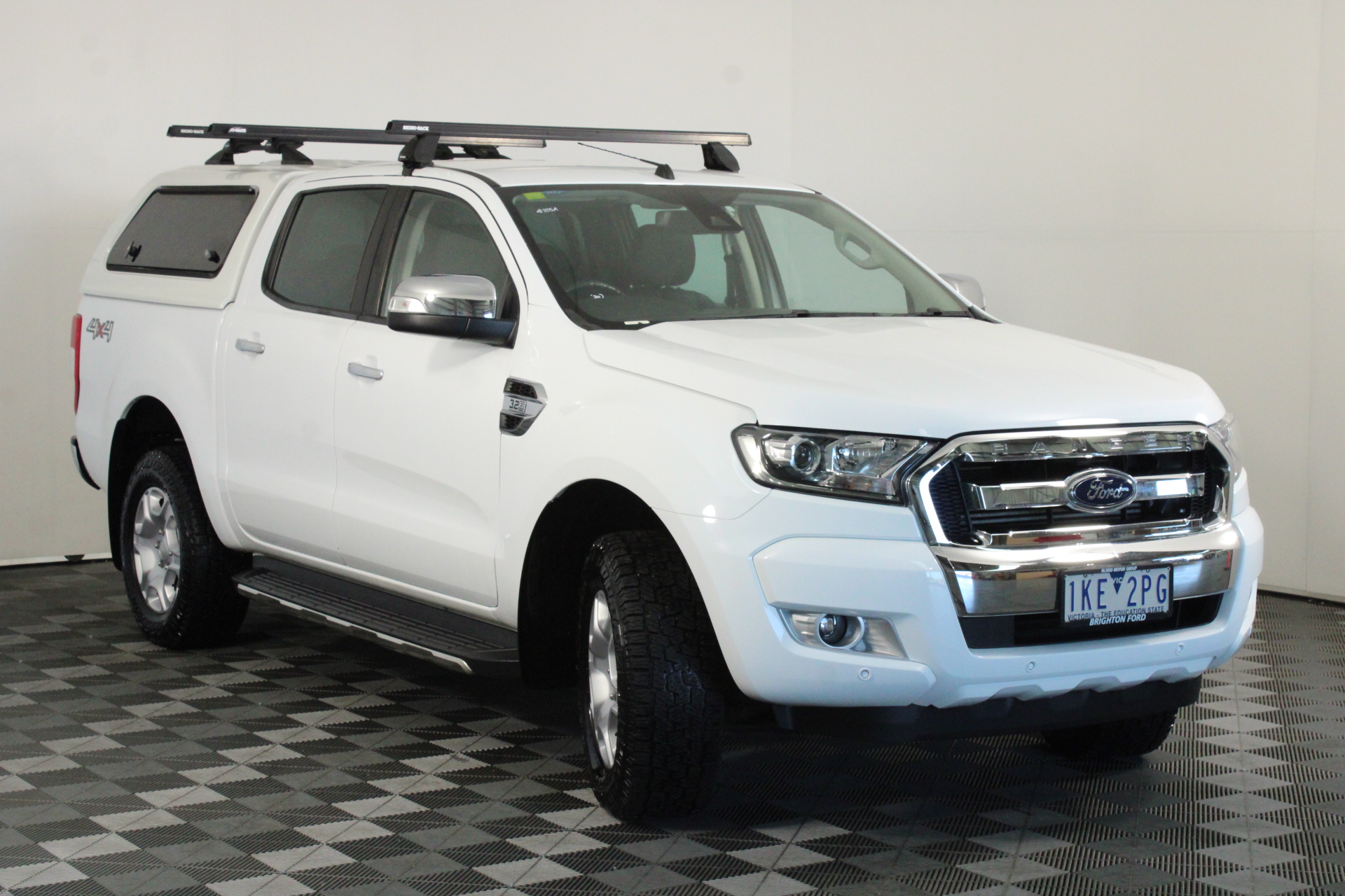 SAMSONITE Parallax Hardside Luggage Case, Carry-on, Black (23x55x39cm)