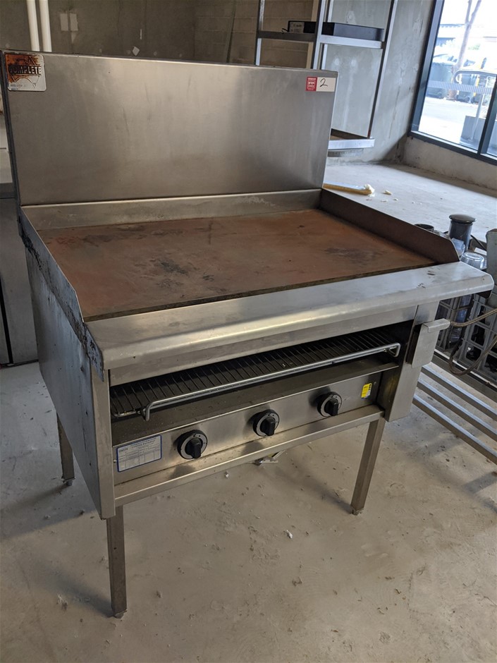 High Quality Simulated Diamond Men's Quartz Watch