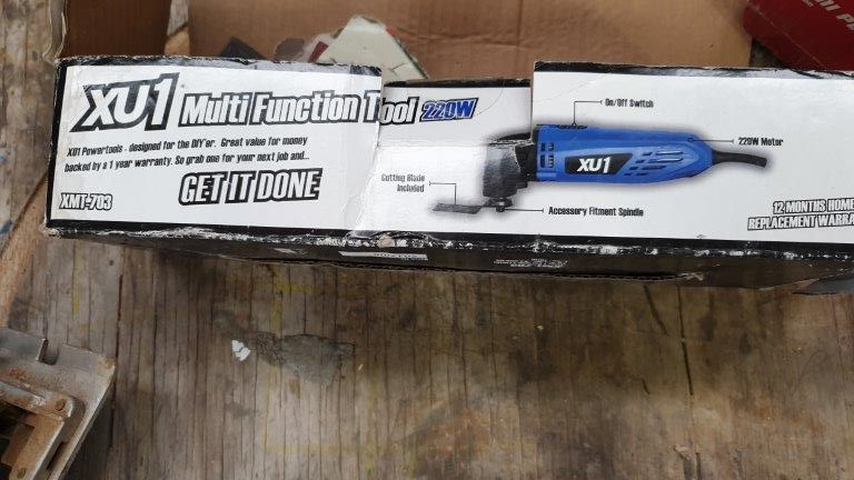 2 Packs of 100 x DEWALT ULTRACON+ Concrete Screw Anchors 1/4" X 1-1/4"