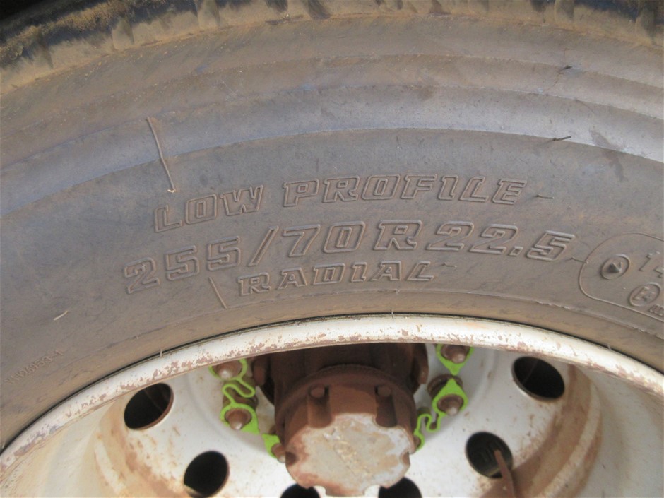 4 x Packs of 100pc Cable Ties, Size: 4.8 x 300mm, White.