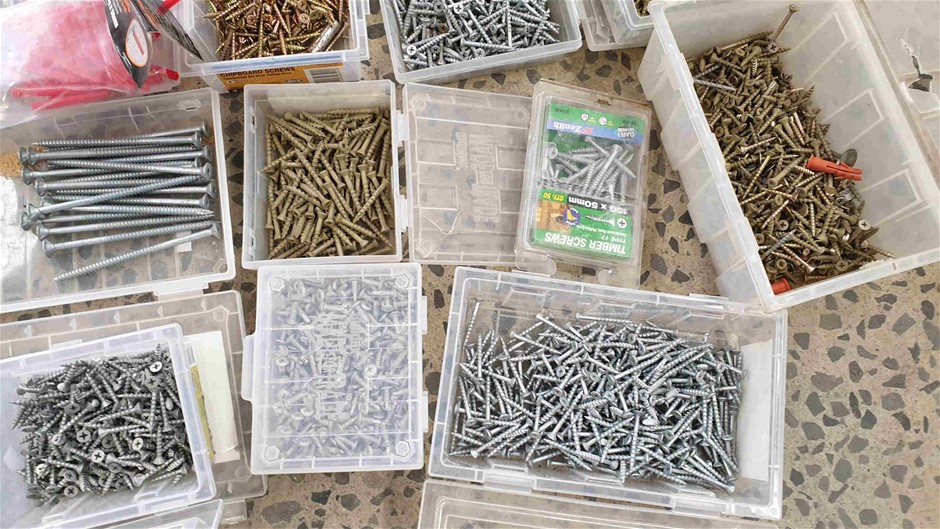 SWARF CONVEYOR/OIL TANK