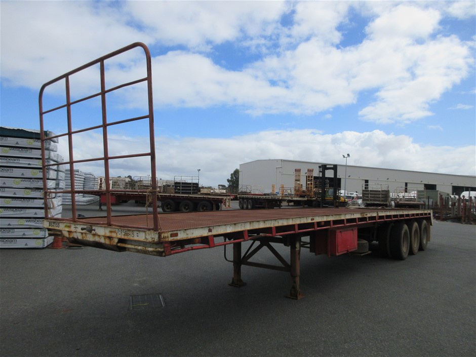 Tipping Bins With 1 Cradle