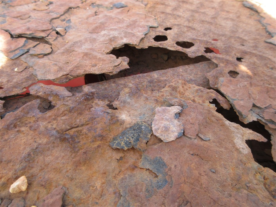7-8mm White Pearls & Gold Plated Rhinestone Stretch Bracelet.