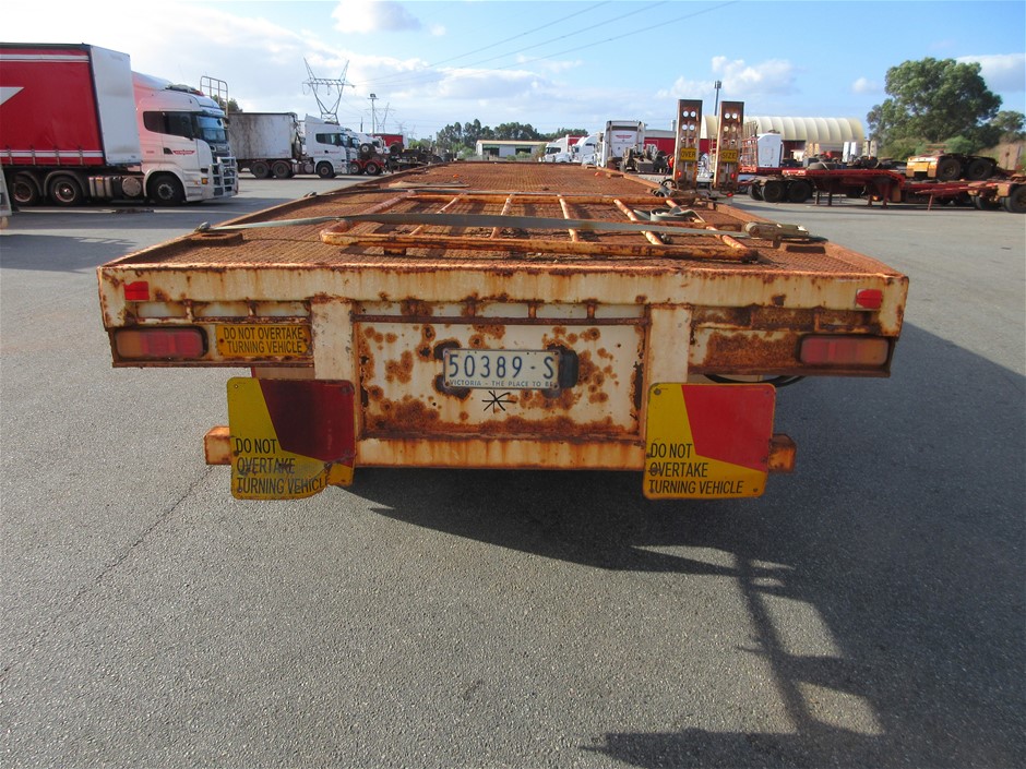 Pearl & Swarovski® Crystal Real Platinum Plated CBracelet