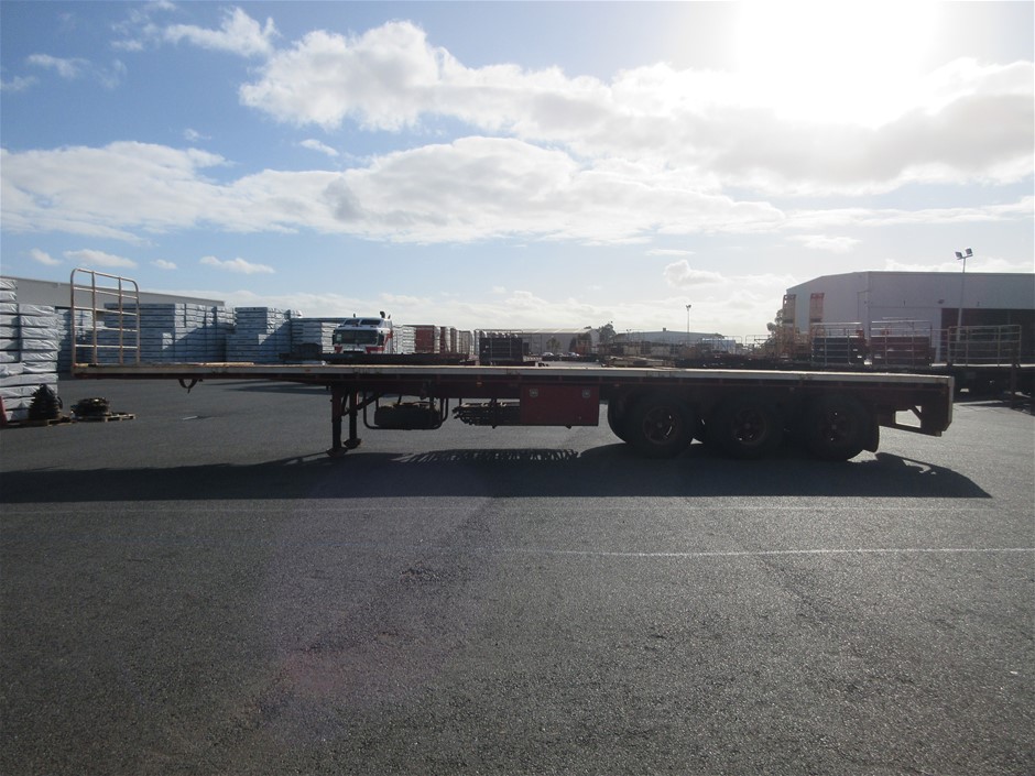 Green Aventurine & Blister Pearl Pendant Charm Link Necklace